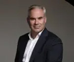 Nils Tharandt